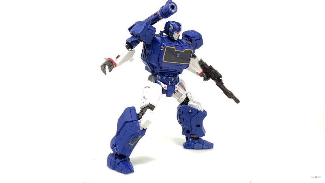 Transformers Studio Series 83 Soundwave More In Hand Image  (20 of 51)